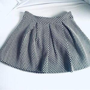 NWOT - Bethany Mota Elegant Checkered Mini Skirt - Size Medium